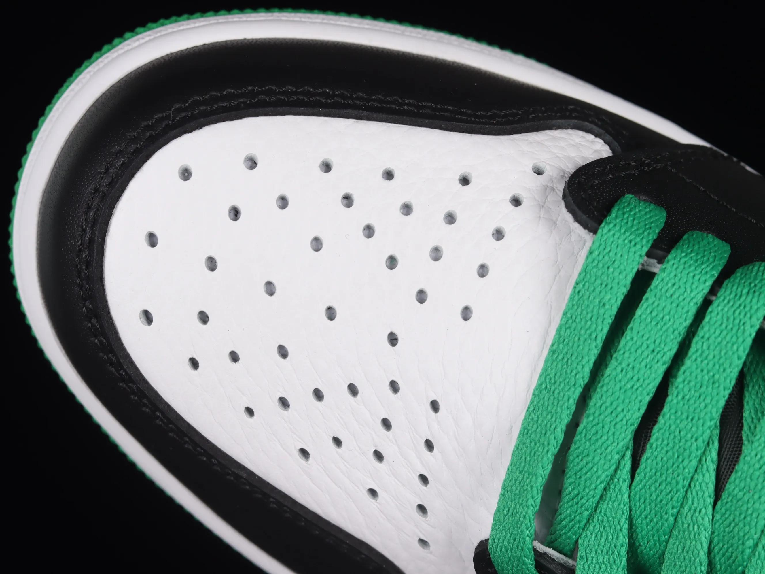 All categories Air Jordan Jordan series basketball shoes Air Jordan 1 High L version Air Jordan 1 High OG "Lucky Green" AJ1 Joe 1 Celtics Black Green Toe DZ5485-031